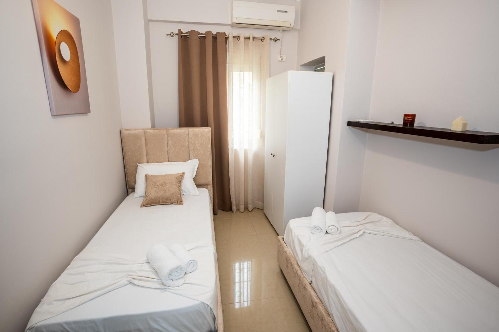 A&V Apartments Sarandë Esterno foto