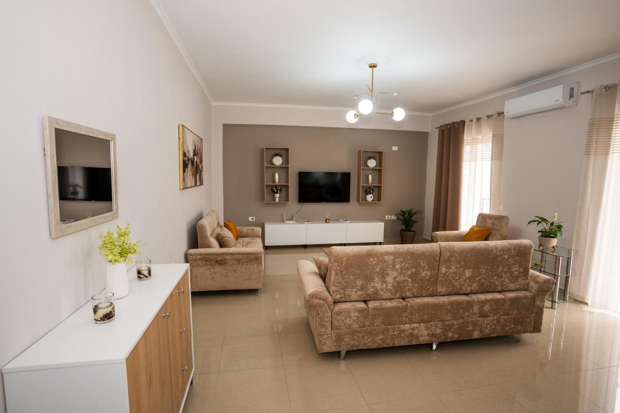 A&V Apartments Sarandë Esterno foto