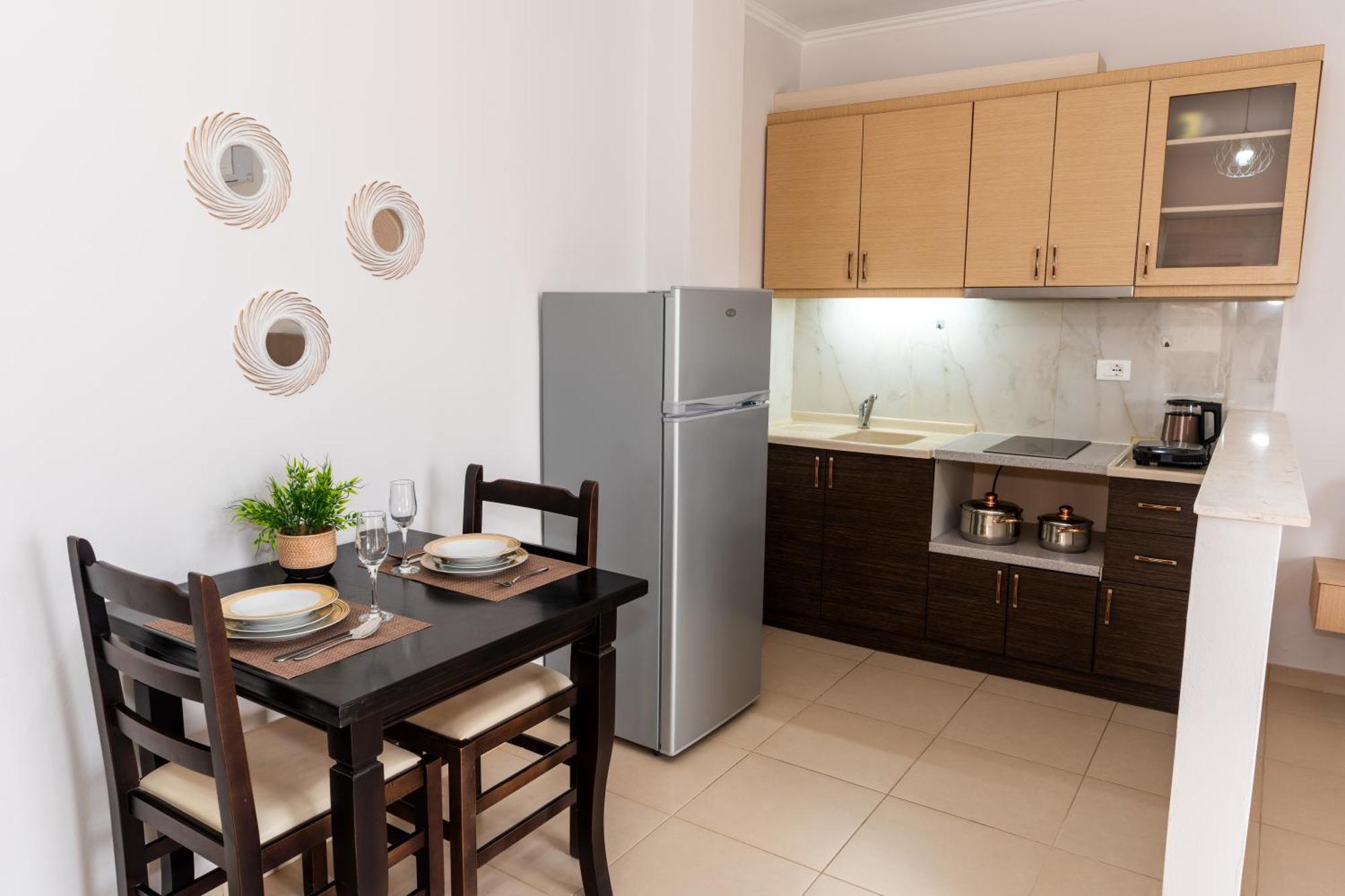 A&V Apartments Sarandë Esterno foto