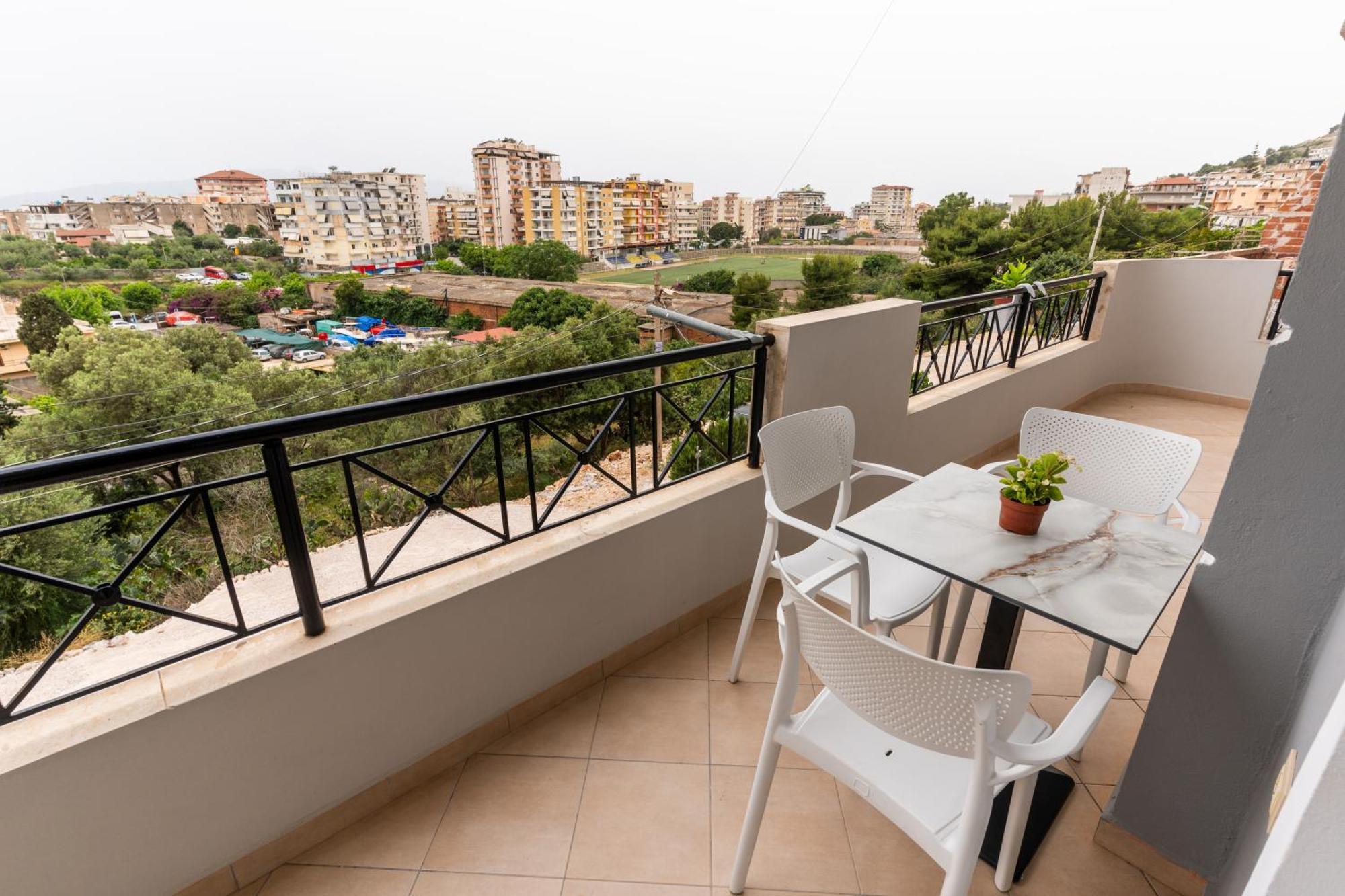 A&V Apartments Sarandë Esterno foto